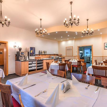 Wellness Hotel Iris Pavlov Dış mekan fotoğraf