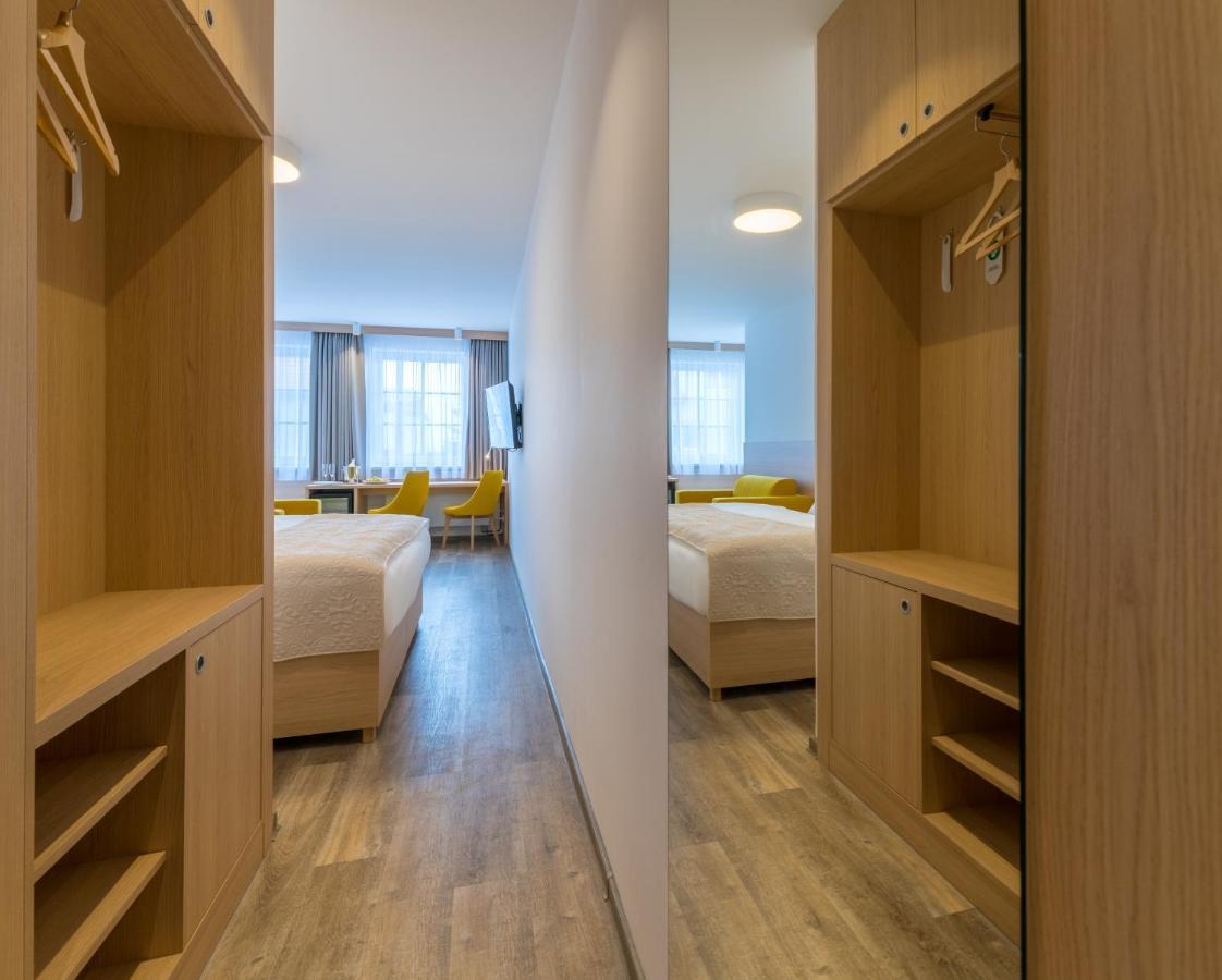 Wellness Hotel Iris Pavlov Dış mekan fotoğraf