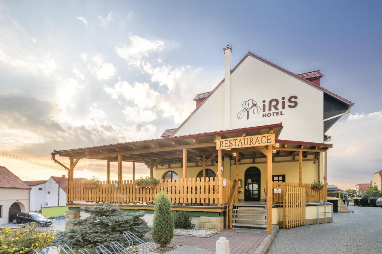 Wellness Hotel Iris Pavlov Dış mekan fotoğraf